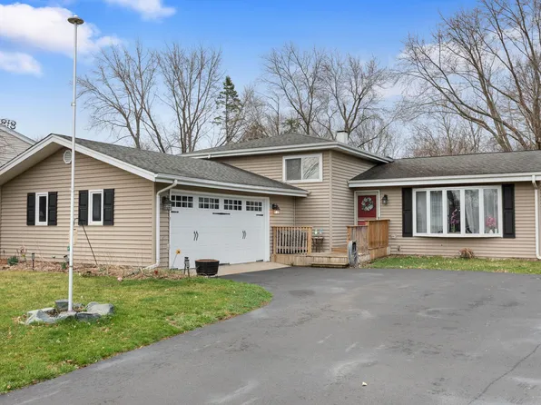 543 Norman Dr, Cary, IL 60013
