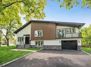 62 Asmus Rd, Closter Boro, NJ 07624