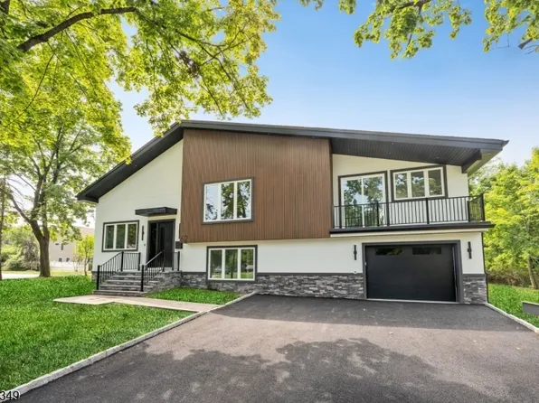62 Asmus Rd, Closter Boro, NJ 07624