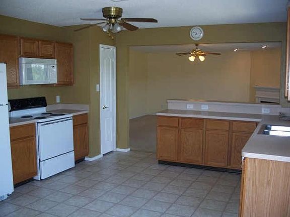 3rd image of 5108 Whisper Dr