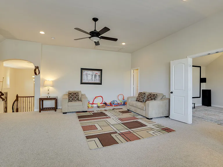 1604 Woodrose Ct — Photo 31