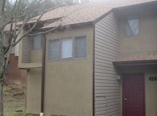 321 Shenandoah Cir, Blacksburg, VA 24060