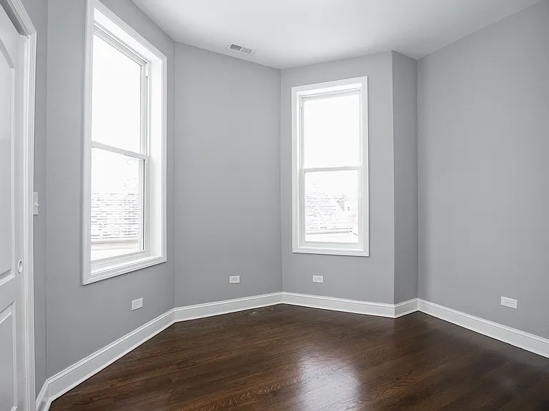 7322 S Langley Ave #1 — Photo 4