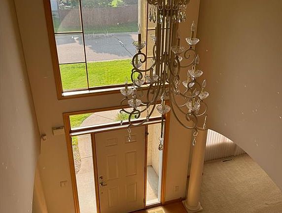 5th image of 3963 Garland Ln N