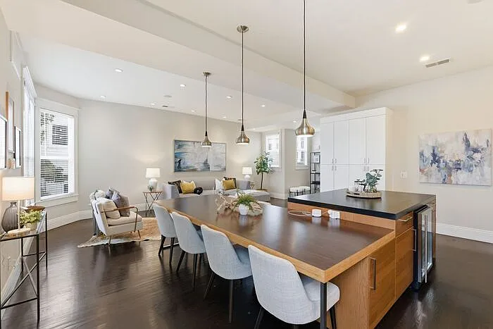471 S Van Ness Ave — Photo 8