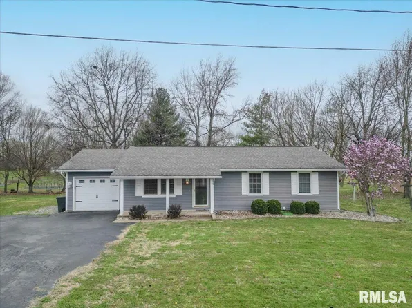 608 S Park Dr, Goreville, IL 62939