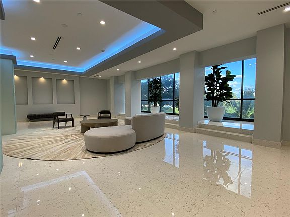 4th image of 20335 W Country Club Drive #204