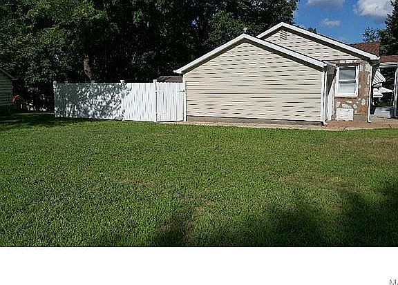 4th image of 8119 Underhill Dr