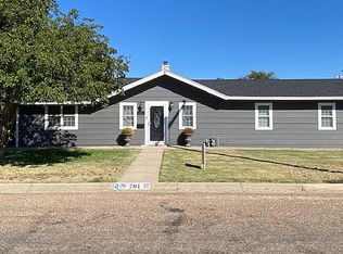 201 E Price St, Garden City, KS 67846
