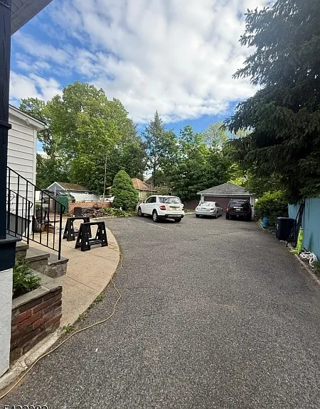 558 Argyle Ave #2 — Photo 2