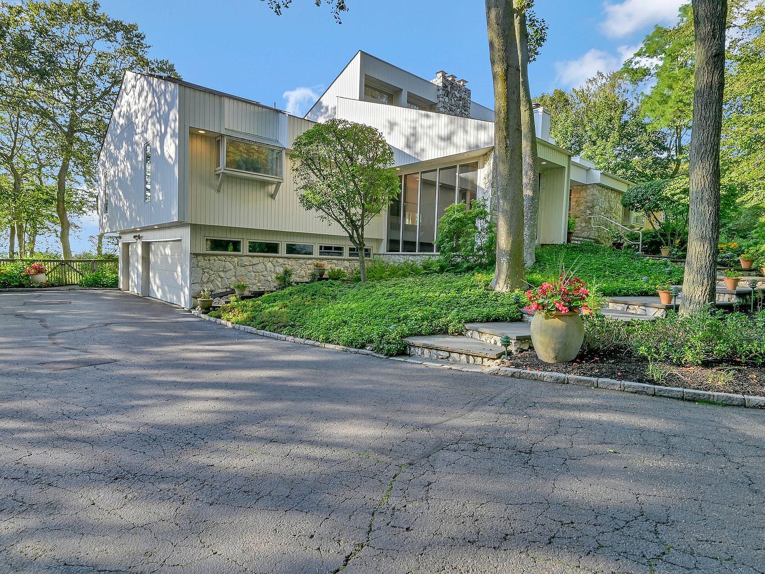 14 Silver Beech Ln, Baiting Hollow, NY 11933 MLS 375741 Zillow