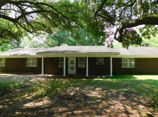 715 E Mary Lee St, Plain Dealing, LA 71064