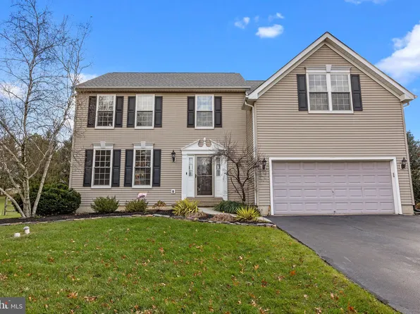 132 Applewood Ln, Dublin, PA 18917