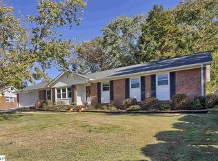 8 Seaton Ct, Greenville, SC 29615