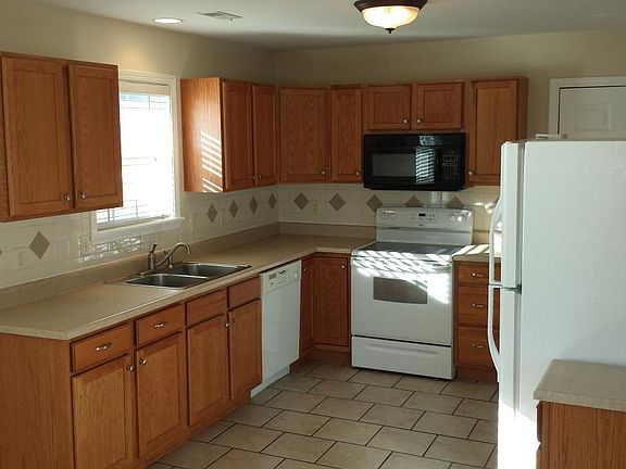 5th image of 5002 Hatteras Dr