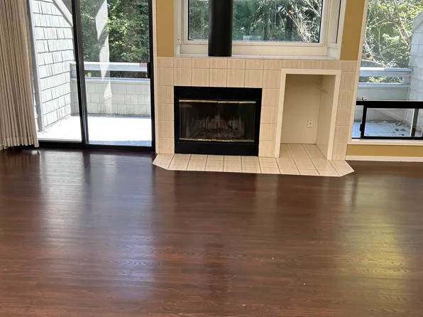 3605 93rd Ave SE, Mercer Island, WA 98040