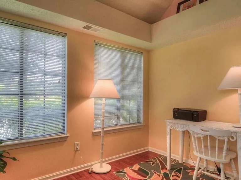 6003 Ellesmere Ct #19A — Photo 10