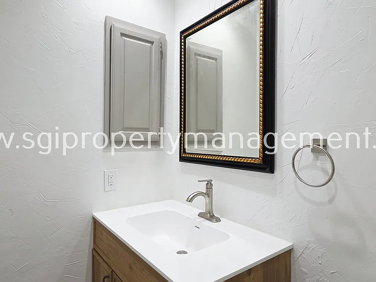 2408 Centaurus Dr — Photo 18