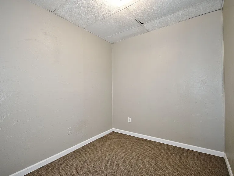 1606 Bingham St — Photo 20