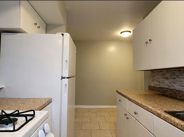 231 E Xenia Dr APT C, Fairborn, OH 45324