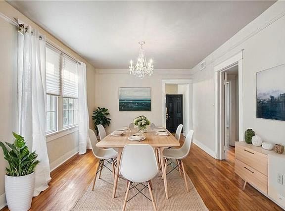 3rd image of 6320 Fontainebleau Dr
