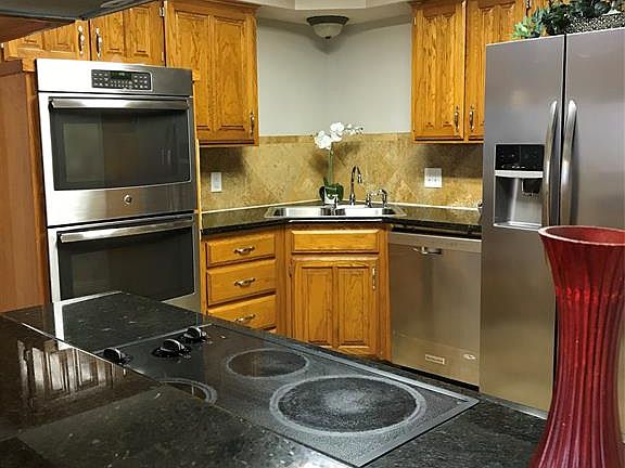 4th image of 6210 Wentworth Ct