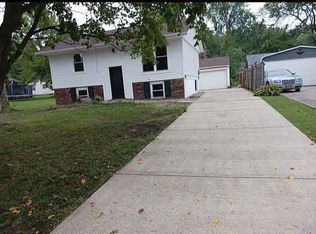 1429 Hamlin Dr, Ashtabula, OH 44004