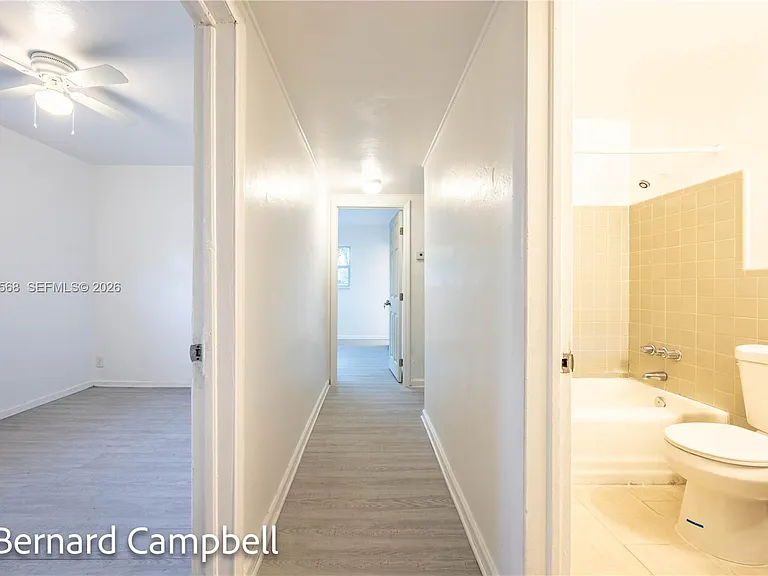 918 NW 13th Ct #1 — Photo 11