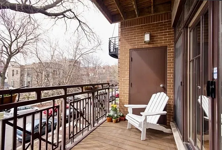 1639 N Oakley Ave #2 — Photo 2