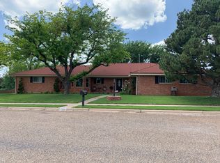 1510 Primrose Ln, Borger, TX 79007