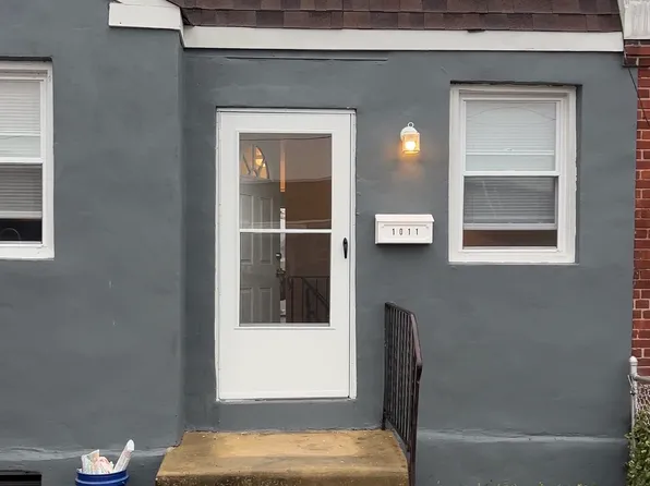 1011 Barker Rd, Sharon Hill, PA 19079