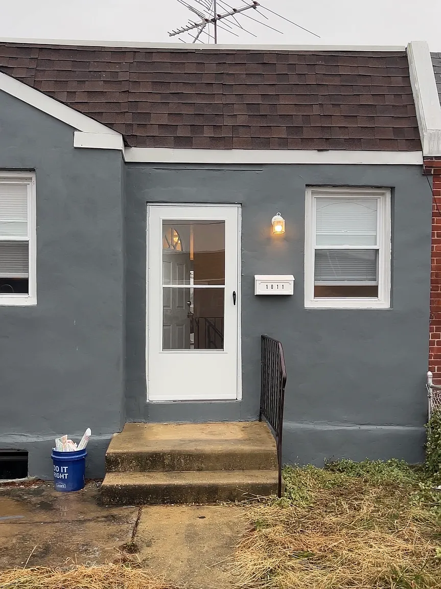 1011 Barker Rd photo 1
