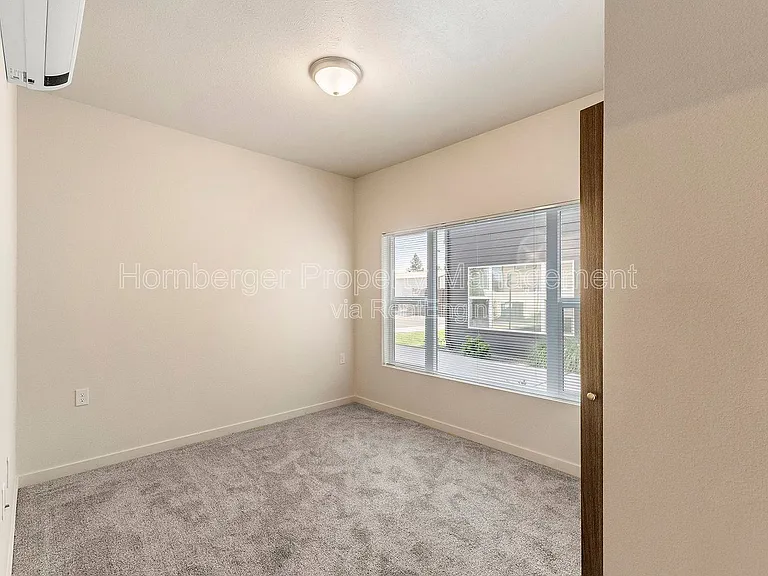 Astor Community — Photo 33