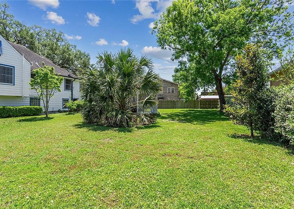 1st image of 328 Florida Blvd