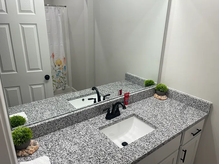 804 Denzil Ave #804 — Photo 9