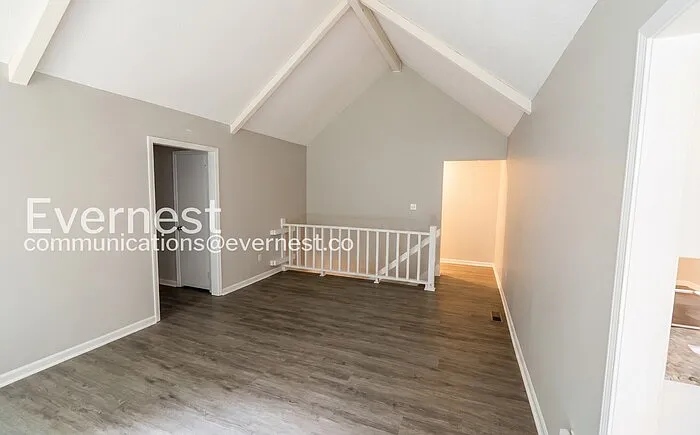 5328 Balboa Ave — Photo 5
