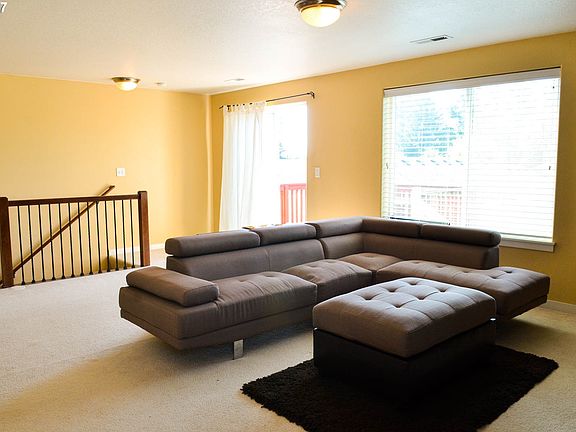 4th image of 7019 NE 56th St