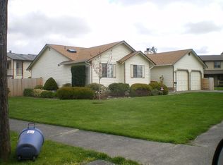 1407 S 240th St, Des Moines, WA 98198