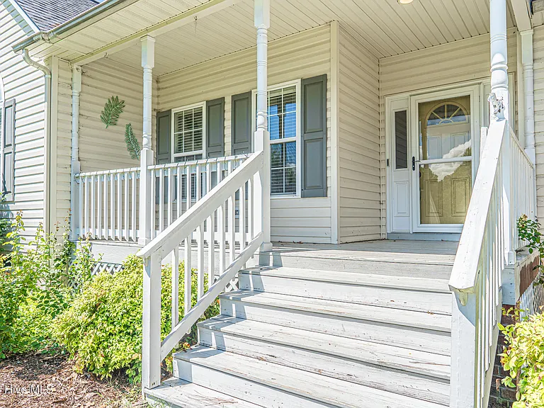 154 Dublin Ct — Photo 4