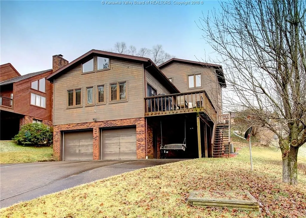 203 Willowcrest Dr photo 1