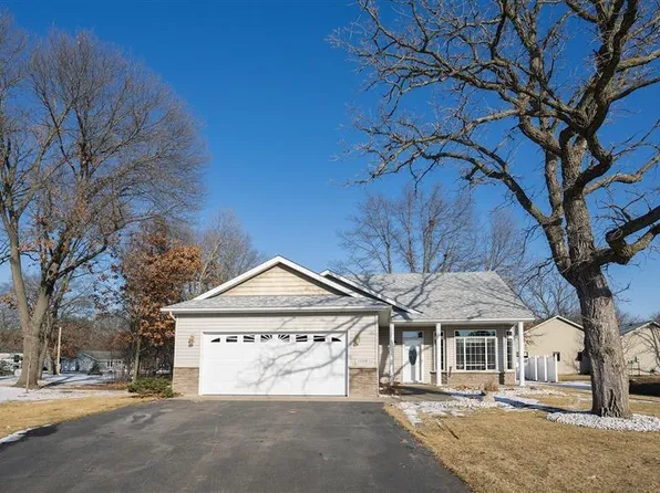 13588 Couples Ct, Little Falls, MN 56345