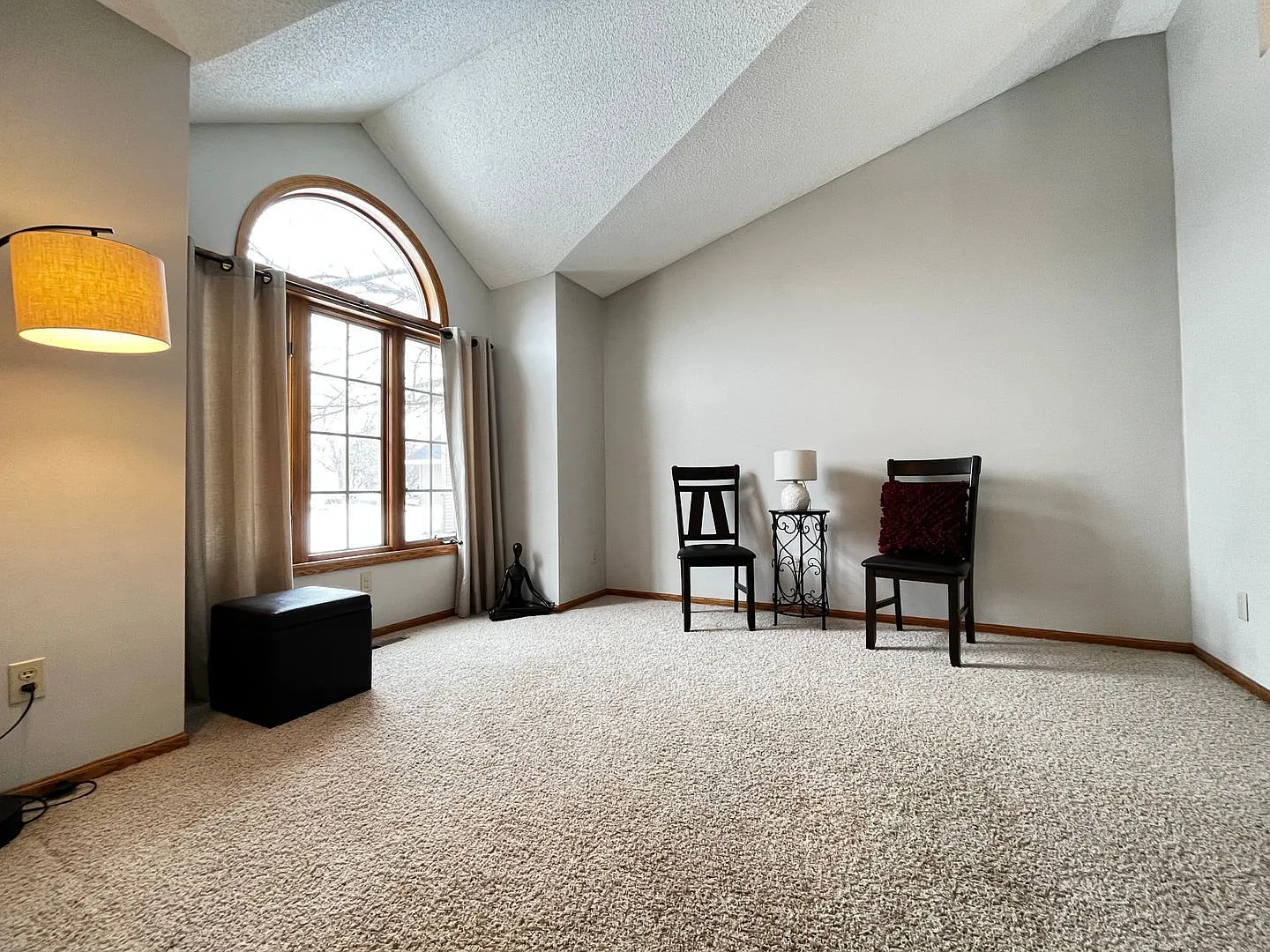 4 bed, 2.0 bath, 1920 sqft, $2,745 — Photo 4