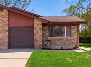 117 Virginia Ct, Streamwood, IL 60107