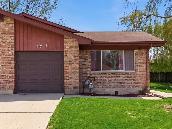 117 Virginia Ct, Streamwood, IL 60107