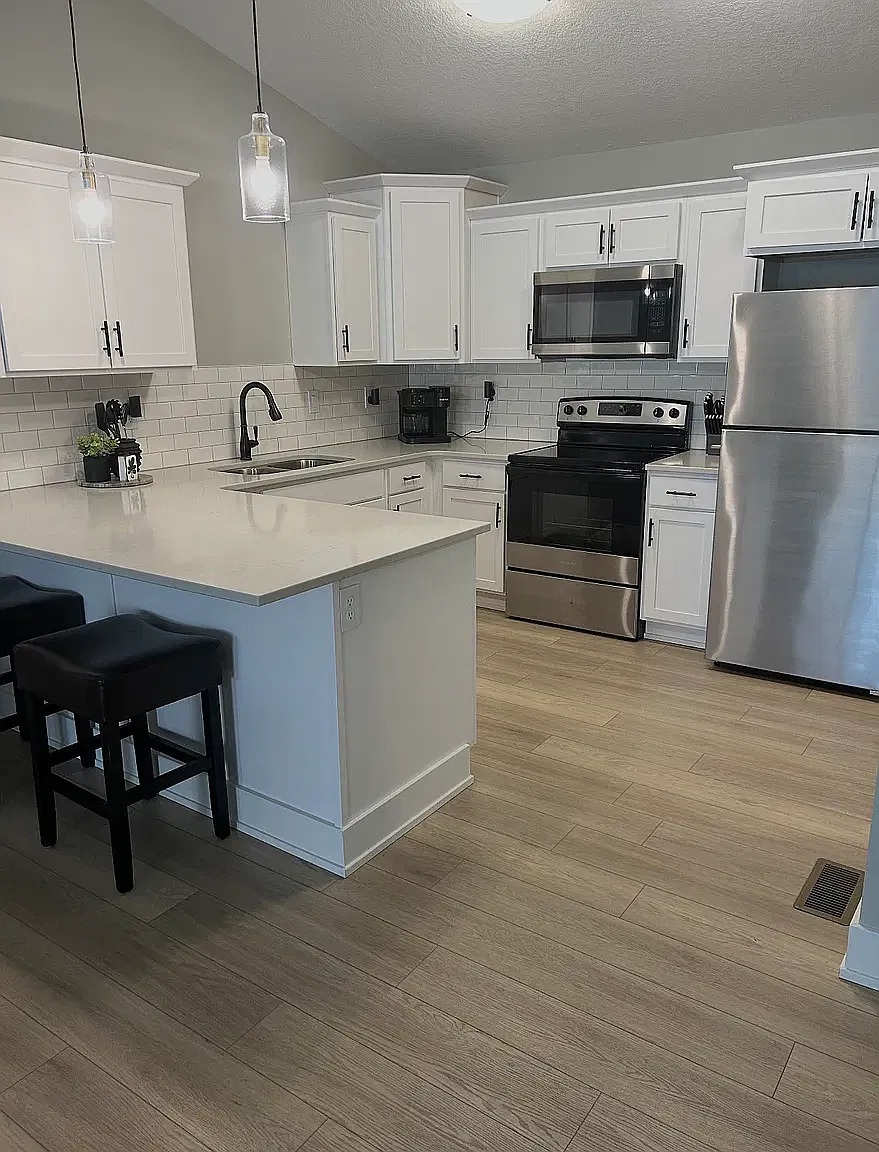 4 bed, 1284 sqft, $2,150 — Photo 3