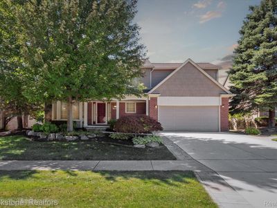 3162 Courtfield Dr, Rochester Hills, MI, 48309