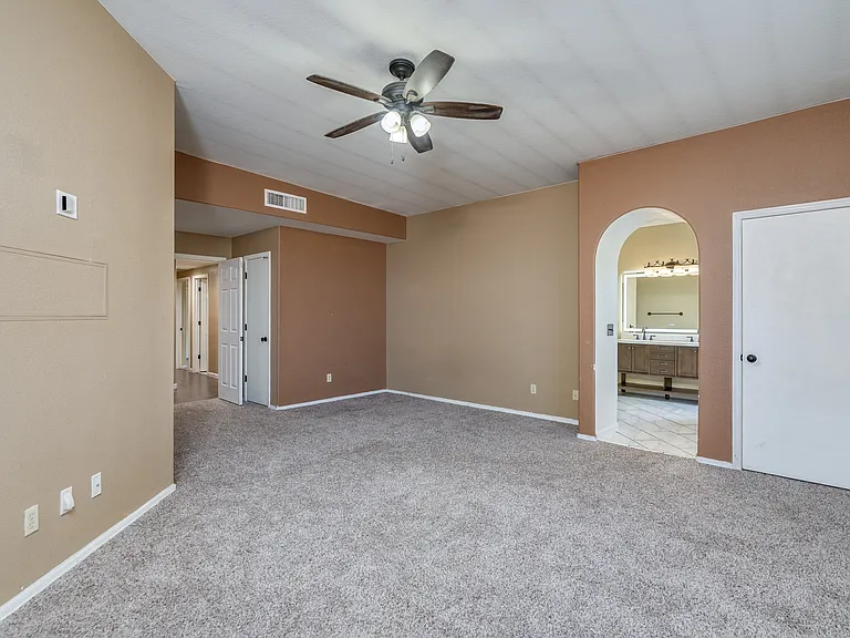 8477 S Camino Bengala — Photo 15