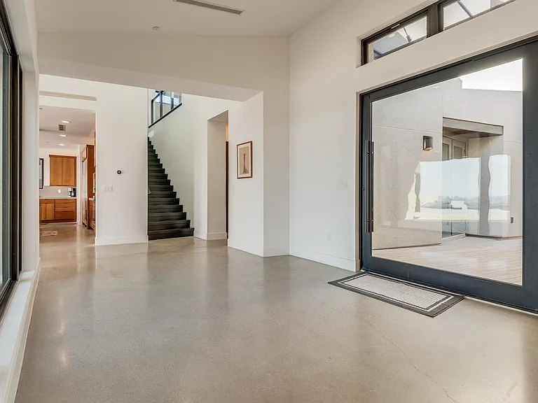 2184 Skyline Heights Ln — Photo 47