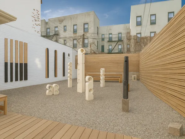 434 39th Street image 1 of 6