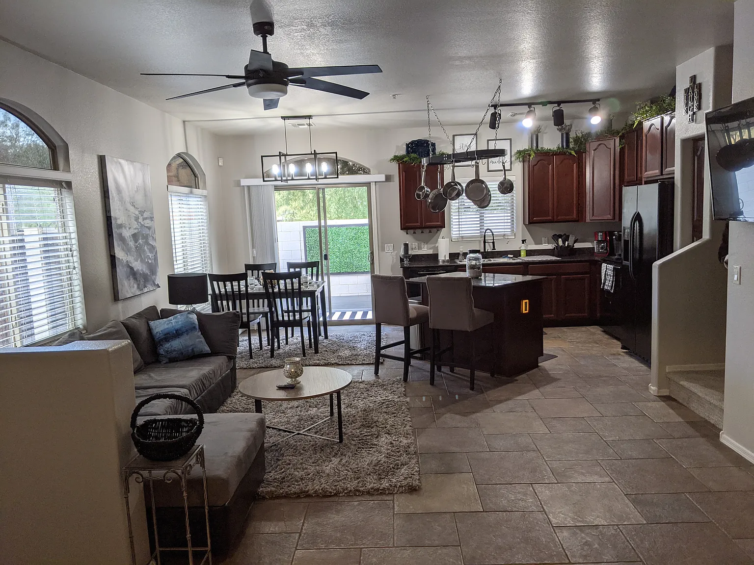 3 bed, 2.5 bath, 1500 sqft, $2,600 — Photo 1